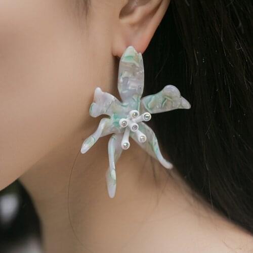 Three-dimensional flower forest earrings petal earrings female temperament high-end personality ear jewelry