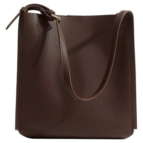 2021 Spring New Trendy Messenger Shoulder Waterproof Big Bag Commuter Bag Home Tote Bag Bucket Bag Large Capacity Female Bag