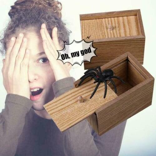Wooden Prank Spider Scare Box in Case Trick Play Joke Horror Gag Toys Festive Party Supplies Prank Animal Scare Box Dropshipping
