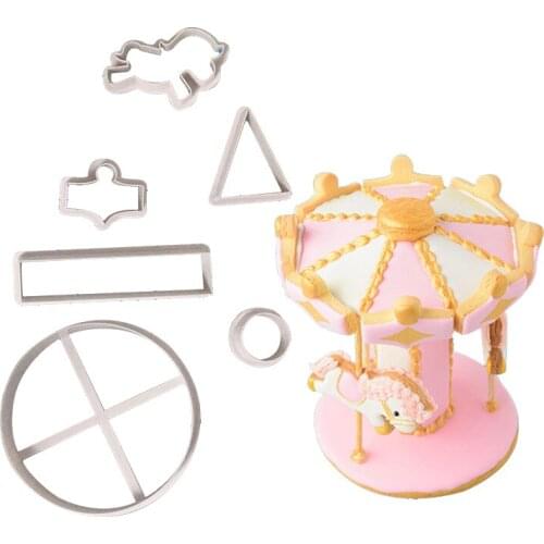 Carousel Cookie Cutter Plastic Biscuit Cut Mold Baking Fruit Cut Cake Mold Embossing Printing Die
