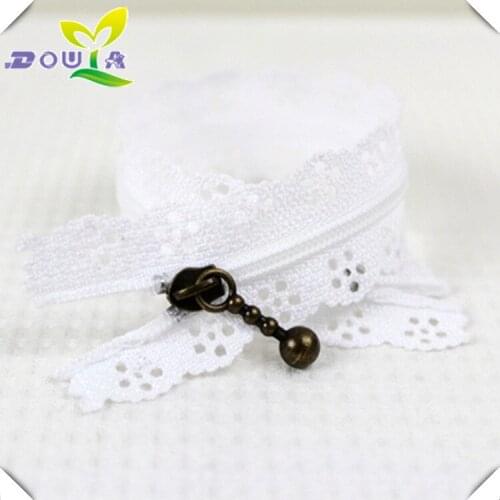 Factory direct 20cm high grade 3# nylon white lace lace with slippery and non explosive tooth