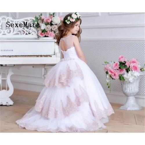Lovely Flower Girl Dresses for Weddings Sheer Neck Champagne Lace Ball Gown Little Princess First Communion Dress
