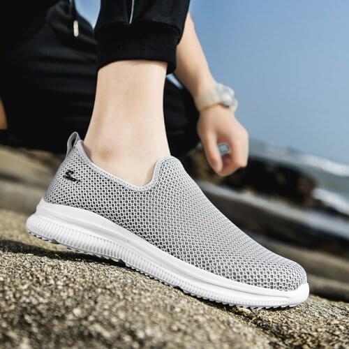 2021 New Shoes Men Loafers Light Walking Breathable Summer Comfortable Casual Shoes Men Sneakers Zapatillas Hombre Plus Couple