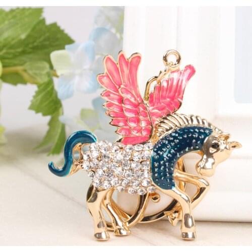 New Flying Horse Wing Lovely Charm Pendant Crystal Car Purse HandBag Key Chain Ring Creative Party Gift Accessories