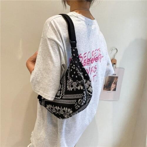 Shoulder Bag Female Designer Crossbody Bag Handbag Women Bag Dumpling Backpack Fashion 2021 New Trend Graffiti Canvas Zipper