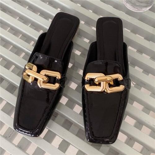 Japanned Leather mules women metal chain slippers flip flops cover toe summer modern shoes woman sandals shiny square toe slides