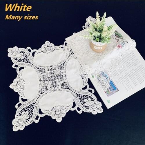 British Style Fashion Satin Fabric Hollow Placemat Coffee Wine Glass Coaster Table Mat Hotel Villa Home Banquet Party Decoration