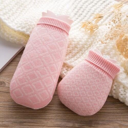 Pineapple Hot Water Bag with Knitted Cover for Stomach Waist Hand Warmer Heating Silicone Water-filling Water Bottle Winter Warm