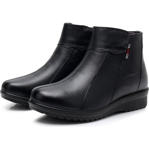 Hot Sale Black Genuine Leather Mother Boots Woman Shoes Round Toe Flat Soft Sole Non-slip Comfortable Warm Boots Womens Boots