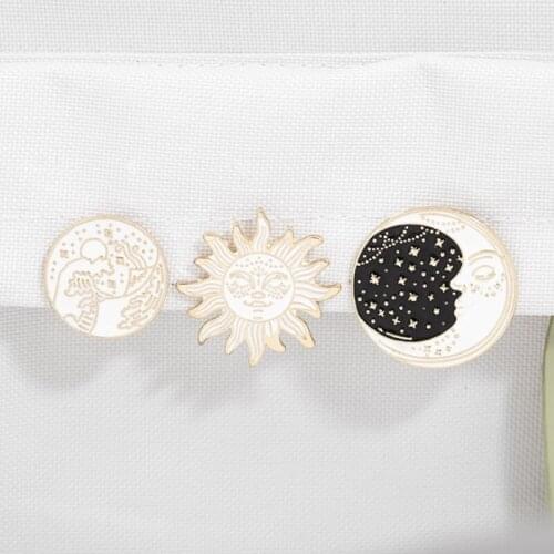 Round Vintage Brooch Sun And Moon Star Pin Cartoon Camping Badge For Women Men Shirts Denim Lapel Pins Jewelry