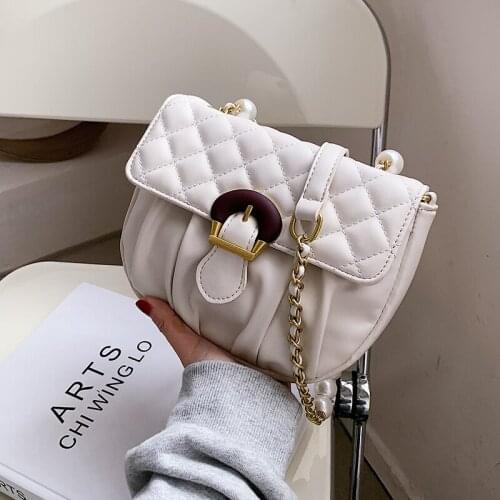 Design French High-end Handbags New 2021 Hot Fashion Rhombic Pearl Chain Saddle Bag Shoulder Bag Messenger Bag Width: 21cm