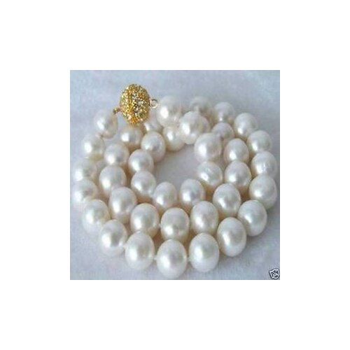 Beautiful!12-13 MM White freshwater Cultured Pearl Necklace AAA