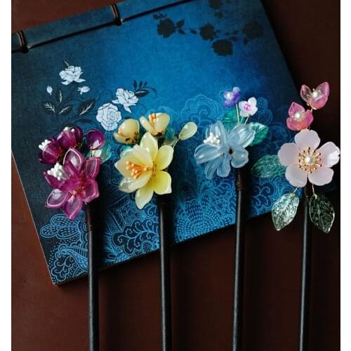 Vintage Feminine Headdress Wooden Hair Sticks Retro Handmade Flowers Hairpins Hair Clip Hair Jewelry for Women