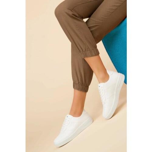 Unısex Male Women 'S Sneaker Shoes White Color Good Quality Beautiful Fashion Casual Flexible