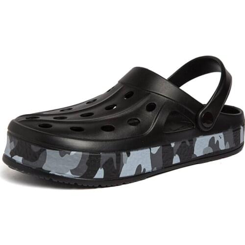 Summer Men Sandals Water Beach Men Clogs Slippers Men Jelly Sandals Mens Lightweight Sandals Garden Clogs Shoes Zapatos Hombre