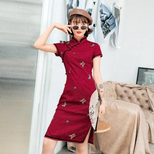 High Split Chinese Dress Women 2020 Short Qipao Elegant Lace Embroidery Cheongsam Lady Traditional Chinese Vestidos Sexy Slim