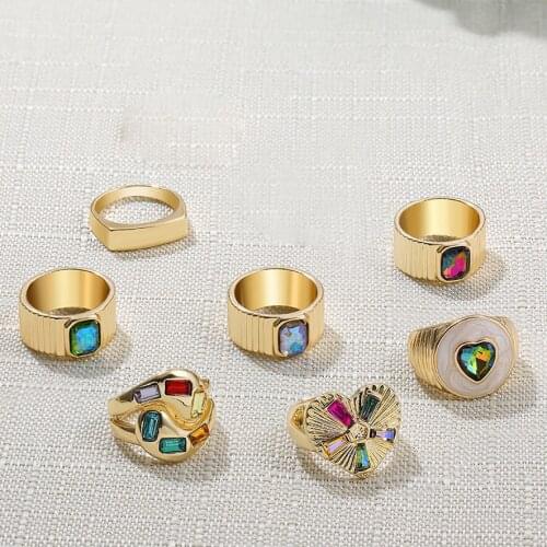 Elegant Mushroom Ring Rainbow Crystal Geometric Heart Rings for Women Trendy Gold Chunky Croissant Finger Rings Lucky Jewelry