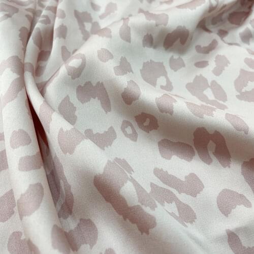 145cm Width Fashion Leopard Printed Imitate Silk Satin Fabric For Woman Blouse Summer Dress Pajama Pants DIY Cloth Sewing