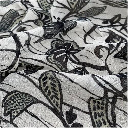 Width 53" Fashion Printed Crepe De Chiffon Fabric By The Half Yard For Dress Shirt Material