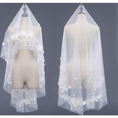 2018 New Wedding Veils 1.5*1.5m Free Shipping Simple Beige Bridal Veil Fingertip Length Bridal Veil With One Layer