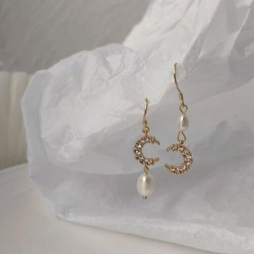 Drop Earrings for Women Simple Zircon Geometry Natural Freshwater Pearl Asymmetric Moon Earrings Jewelry Accessories Wholesale