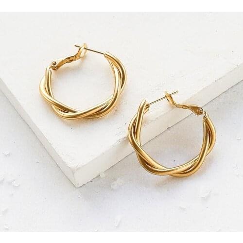 Korea 2021 Trend Simple Twist Golden Metal Retro Geometric Unusual Earrings Pendant Temperamental Earrings for Women Girls Gift