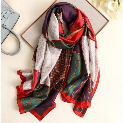 2021 Luxury Brand Spring And Autumn New Silk Sunscreen Silk Scarf Women Fashion Foreign Style Summer Thin Shawl Holiday Scarf