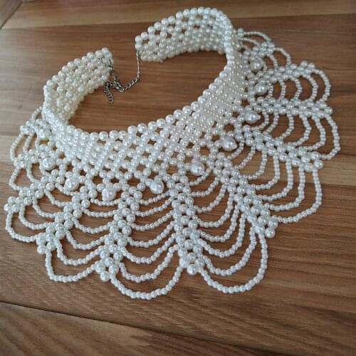 2020 Luxury Women Wedding Bolero High Neck Pearls Beading White Black Jacket For Bridal Party Wedding Accessories