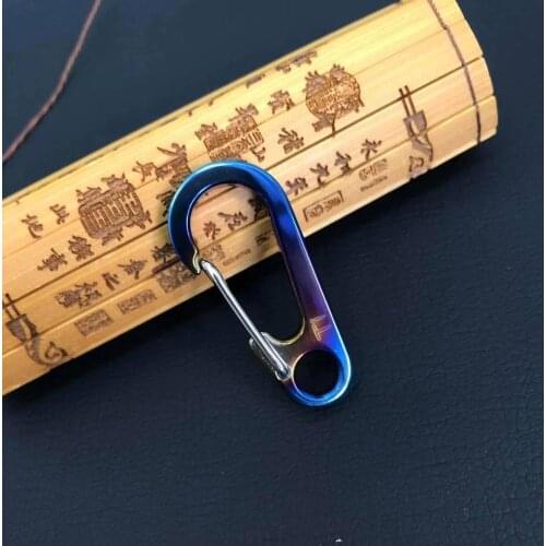 PYTITANS pure titanium key chain fast hanging flashlight hanging buckle waist buckle safety mountaineering car key chain