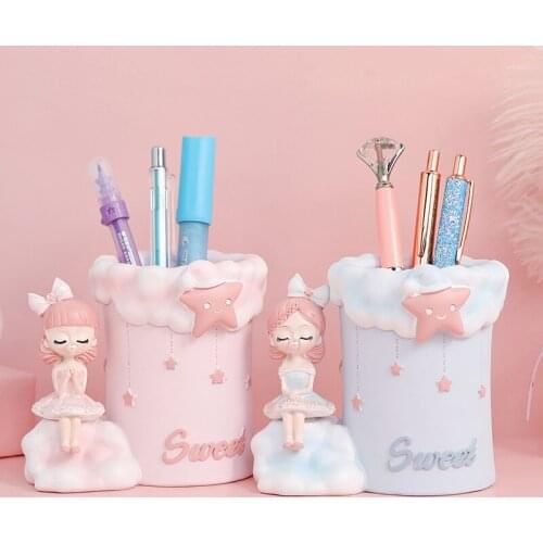 Unique Resin Sculpture Pen Pencil Holder Decorative Makeup Brush Storage Holder Home Officer Statue Planter Vase Desk Decoration