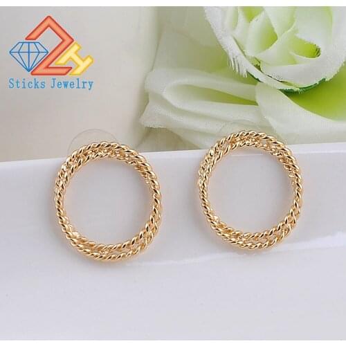 Fashion quality twist ring Alloy Earring Earrings exquisite girls retro metal earrings jewelry wholesale