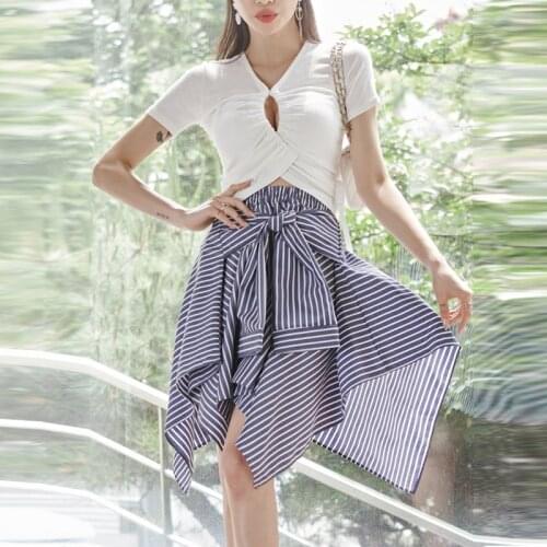 Summer New 2 Pieces Skirt Set Women Short Sleeve Sexy V Neck Kintted Top And A-Line Striped Asymmetry Skirts Korean Chic Suit