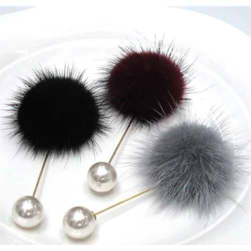 2019 New Fashion Cute Charm Simulated Pearl Pins For Women Korean Fur pompom Ball Piercing Lapel Brooches Collar Jewelry Gift