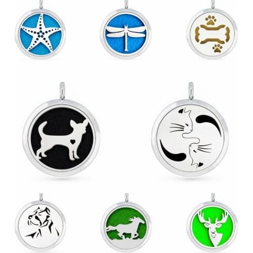 30mm Christmas deer dog cross Tai Chi cat horse Aromatherapy Perfume essential oil diffuser locket pendant necklace 1 pad random