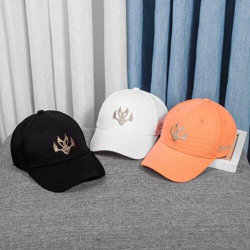 The new gold thread embroidery personality men and women fashion wild trend four seasons outdoor sports tourism hiking fishing h