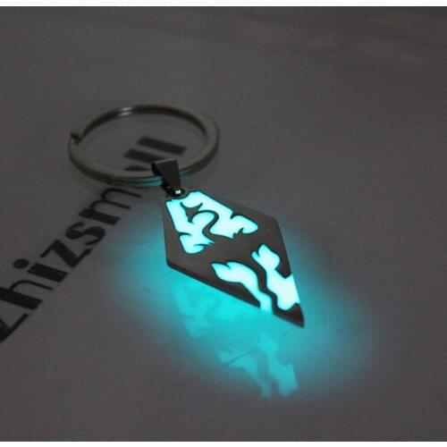 Dragon keychain glowing Dragon keyChain Fashion Jewelry Pendant glow in the dark car key chain Bag pendant