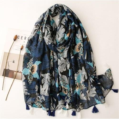 2021 Autumn Big Leaf Print Tassel Scarf Shawls Leaves Pattern Hijab Wrap Free Shipping