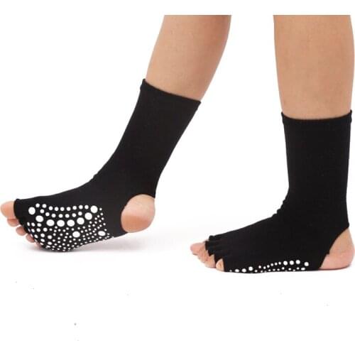 1 Pair Women Professonial Yoga Socks Open Toes Five Finger Anti-Slip Ankle High Quality Gym Fitness Sox Compression Pilates Sock