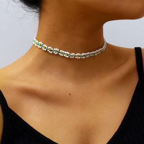 Ethnic Vintage Style Colorful Acrylic Beads Flower Choker Necklace Women Elegant Fashion Geometric Necklace Jewelry XR3211