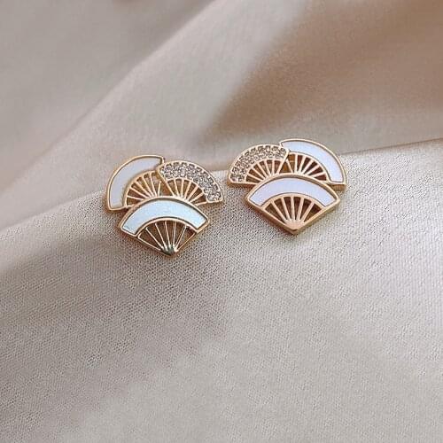 925 silver needle crystal fan shell stud earrings Korean niche design simple small earrings Accessories fashion student jewelry