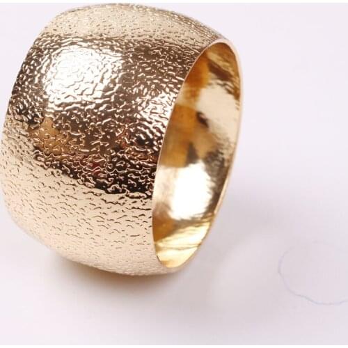 10pcs Simple high-end drum-shaped golden starry napkin ring Golden napkin buckle napkin ring