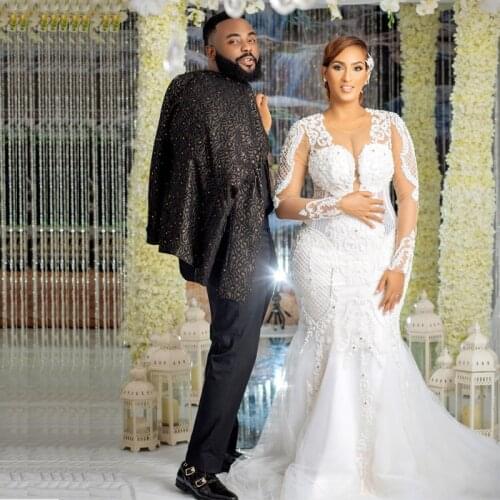 Luxury Beads Crystal Wedding Dress For Bride 2021 Illusion Full Sleeve Lace Appliqued Long Bridal Gowns Sheer O-Neck Vestidos