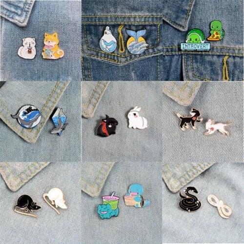 2PCS/set Animal Enamel Pins Cartoon Mouse Snake Bunny Whale tortoise Brooch Bag Shirt Button Badge Jewelry Gift For Kids Friends
