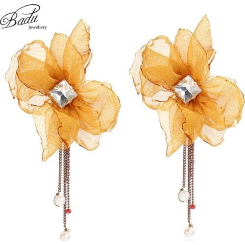 Badu Yellow Yarn Flower Stud Earring Elegant Style Zirconia Floral Chain Tassel Earrings for Women Fashion Jewelry for Party