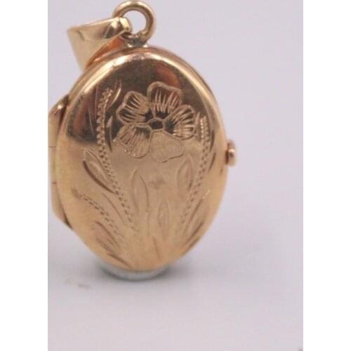 Pure Au750 18K Rose Gold Pendant Men Women Gift Carved Flowers Plants Grass Oval Box Pendant 4.3g / 30*11mm