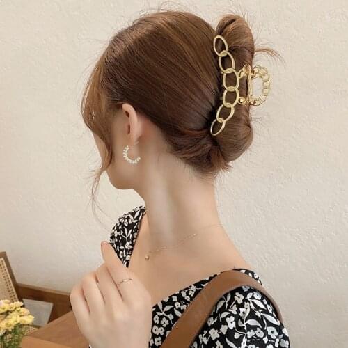 Fashion Metal Pearl Hair Claws Chic Barrettes Hair Clip For Woman Ladies Hairgrip Headwear Girls Ornaments Crab Hair Accessories