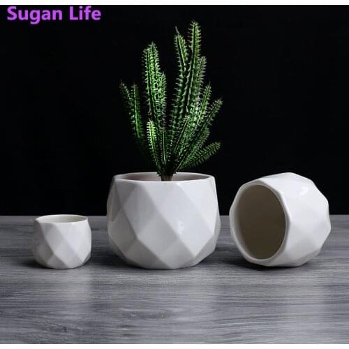 European style Polyhedron White Ceramic Flowerpot Individual Flower Garden Balcony Mini Geometric Fleshy Planter Pot Ornaments