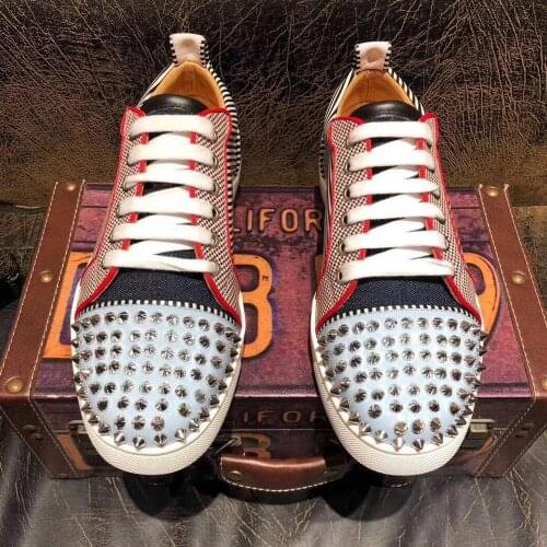 Luxury Mens Designer Spikes Leather Shoes Man Fashion Glitter Casual Shoes Charm wedding dress prom Footwear Size 35-47