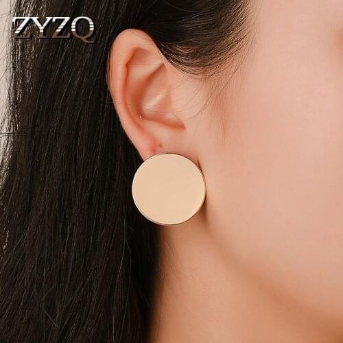 ZYZQ New Trendy Women Stud Earrings Three Color Available Simple Button Shaped Design Modern Girl Accessories Earrings 2019