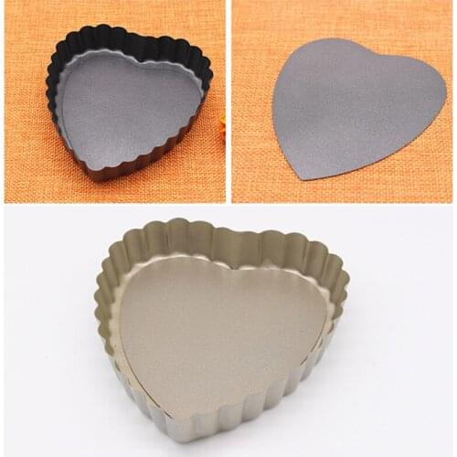 4 Inch Heart Shape Non Stick Baking Tray Pans DIY Cake Baking Cake Mold Carbon Steel Pastry Bakeware Pan Baking Supplies